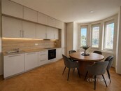 Pronájem bytu 2+kk, 61m2, Sklep, Jeseniova, cena 30000 CZK / objekt / měsíc, nabízí 