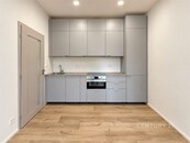 Pronájem bytu 1+kk, 27m2, Jeseniova, cena 20000 CZK / objekt / měsíc, nabízí 