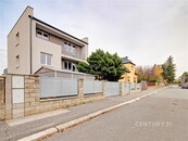 Prodej domu 5+kk, garáž, 218 m2 pozemek 698 m2, cena 22499000 CZK / objekt, nabízí 
