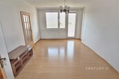 Pronájem prostorného bytu 3+1 s dvěma balkony a výtahem na adrese Brdičkova 1921/1, Stodůlky, Praha s dobrou dostupností MHD, cena 28000 CZK / objekt / měsíc, nabízí 