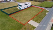 Atraktivní stavební pozemek na prodej, 949 m2, Vestec u Prahy, cena 15990000 CZK / objekt, nabízí CENTURY 21 Ruby
