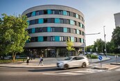 Nebytový obchodní prostor v projektu Atrium Petřiny, cena 11193600 CZK / objekt, nabízí 