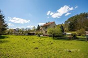 Rodinný dům u lesa s nadstandardním pozemkem o ploše 2000 m2, obec Psáry, cena 12990000 CZK / objekt, nabízí CENTURY 21 Ruby