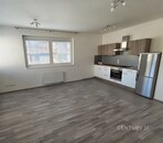 Prostorné 2+kk v novostavbě na Praze 3, ul. Olgy Havlové, garážové stání, sklep, cena 23000 CZK / objekt / měsíc, nabízí CENTURY 21 Ruby