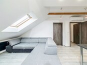 Pronájem bytu 2+kk 50 m2 v Mníšku pod Brdy, cena 18999 CZK / objekt / měsíc, nabízí CENTURY 21 Ruby