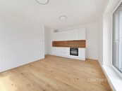 Pronájem slunného bytu 2+kk 42,5 m2, K dubu, Praha 4 Chodov, cena 19999 CZK / objekt / měsíc, nabízí CENTURY 21 Ruby