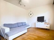 Pronájem slunného 4+kk s lodžií v ulici U mlýna, Záběhlice, cena 32999 CZK / objekt / měsíc, nabízí CENTURY 21 Ruby