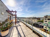 Prostorné 5+kk, 119 m2 + 124 m2 terasa, 3x garáž, Praha 12 - Modřany, cena 21499000 CZK / objekt, nabízí 