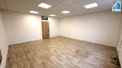 Pronájem kanceláře 28,5 m2 v Nýřanech, cena 4275 CZK / objekt / měsíc, nabízí 