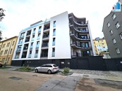 Pronájem garážového stání v Plzni Jižní Předměstí, cena 15000 CZK / objekt / měsíc, nabízí 