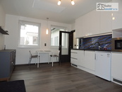 Pronájem novostavby bytu 1+kk, 26 m2, Brno - Líšeň, Kučerova - příjemný byt s posezením na dvorku, cena 12500 CZK / objekt / měsíc, nabízí SOS Realitní kancelář s.r.o.