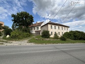 Investice Ruprechtov: schválený projekt přestavby na 3 velké byty + knoflíkárna (dílna nebo další byty) 110 m2, pozemek 1.319 m2., cena 6890000 CZK / objekt, nabízí SOS Realitní kancelář s.r.o.