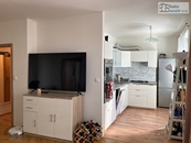 Pronájem bytu 2+kk Brno, Řečkovice, ul. Ječná, 2.NP, 54 m2 - po rekonstrukci - balkón, klidná ulice, cena 19000 CZK / objekt / měsíc, nabízí SOS Realitní kancelář s.r.o.