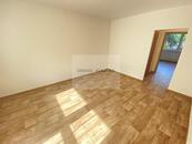Pronájem bytu 2+1, ul. Tř. 1. máje, Hranice, 56 m2, cena 17000 CZK / objekt / měsíc, nabízí 