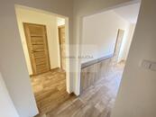 Pronájem bytu 2+1, ul. Tř. 1. máje, Hranice, 56 m2, cena 17000 CZK / objekt / měsíc, nabízí 