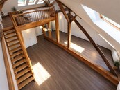 Pronájem pěkného podkrovního bytu 2+1, 105 m2, u parku, Praha 3 Žižkov, cena 33000 CZK / objekt / měsíc, nabízí Alka reality