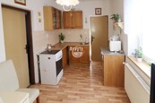 Exkluzivní prodej bytu 2+1 (spoluvlastnického podílu k budově) ve Švábově, cena 1690000 CZK / objekt, nabízí 
