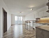 Nabízíme pronájem zánovního zděného bytu 2+kk s balkónem a garážovým stáním, Lužická, Jihlava, cena 16500 CZK / objekt / měsíc, nabízí 