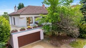 Luxusní rodinný dům 6+kk s dvojgaráží, krásnou zahradou a absolutním soukromím - Vyškov, ul. Na Sadě, cena 34000 CZK / objekt / měsíc, nabízí 