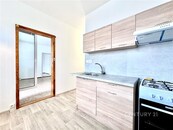 Pronájem byt 4+1, 77m2, balkon a sklep, Jižní, Hodonín, cena 14000 CZK / objekt / měsíc, nabízí 