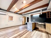 Byt v soukromí rodinného domu, 2+kk, 73 m2, vlastní terasa, cena 14500 CZK / objekt / měsíc, nabízí 