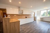 Prostorný rodinný byt 4+kk po rekonstrukci | 93 m2 | Lodžie | Vyškov, cena 7500000 CZK / objekt, nabízí 