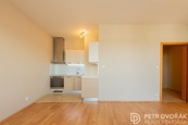 Prodej bytu 1+kk 38 m2 Nademlejnská, Praha - Hloubětín, cena 6550000 CZK / objekt, nabízí Reality Dvořák