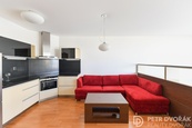 Pronájem bytu 1+kk 48 m2, ulice Jeseniova, Praha 3 - část obce Žižkov, cena 19500 CZK / objekt / měsíc, nabízí 