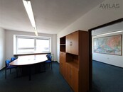 Pronájem kancelářských prostor 35 m2 v Týnci nad Sázavou, cena 5800 CZK / objekt / měsíc, nabízí 