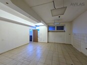 Pronájem obchodních prostor 39 m2 v centru Týnce nad Sázavou, cena 5000 CZK / objekt / měsíc, nabízí 