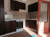 pronájem bytu 2kk 60 m2 v rodinném domě v Tismi, cena 12200 CZK / objekt / měsíc, nabízí 
