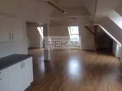 Kanceláře 152m2, cena 21000 CZK / objekt / měsíc, nabízí REKAL s.r.o.