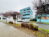 Byt Praha 8 Ďáblice s parkovacím stáním v podzemních garážích, cena 9400000 CZK / objekt, nabízí 
