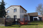 Prodej prostorného RD s velkou zahradou v podhůří Českého lesa v malebném městečku Poběžovice, cena 5150000 CZK / objekt, nabízí 