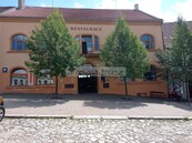 Pronájem kavárny, cukrárny či bistra v Nepomuku na náměstí!, cena 12000 CZK / objekt / měsíc, nabízí 