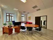 Pronájem, Kanceláře, 73m2, Hlavní třída, Šumperk, cena 29700 CZK / objekt / měsíc, nabízí 