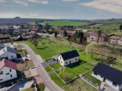 Prodej, Stavebního pozemku 1301m2, Hradčany, cena 3972900 CZK / objekt, nabízí 