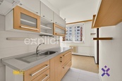 Prodej bytu 4+1 90 m2 - Nádražní, Otrokovice