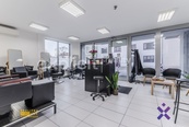 Pronájem obchodního prostoru s výlohou 1.N.P. 44 m2 - Uherské Hradiště, okres Uherské Hradiště