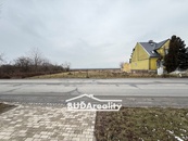 Prodej komerčního pozemku 1 037 m2, Holešov, D55 -, cena 3690000 CZK / objekt, nabízí Buďa reality