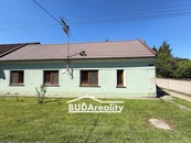 Prodej rodinného domu 130 m2, Halenkovice, krasná zahrada, klidná část, cena 3250000 CZK / objekt, nabízí Buďa reality