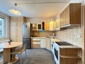 Byt 1+1(35m2) v panelovém domě k pronájmu, cena 11000 CZK / objekt / měsíc, nabízí 