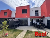 Prodej novostavby RD 4+KK se zahradou, OP 140m2 + terasa, zahrada, CP 502m2, Rosice, cena 12990000 CZK / objekt, nabízí 