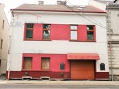 Pronájem obchodních prostor v centru Semil - široké možnosti využití, cena 19900 CZK / objekt / měsíc, nabízí 