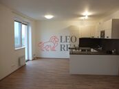 Světlý 2 +kk, 59 m2, ul. K Říčanům, cena 21500 CZK / objekt / měsíc, nabízí LeoReal