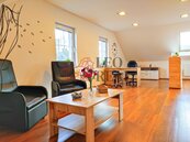 Kancelář či služby v klidné části Kopřivnice - 42 m2 s parkováním, cena 8700 CZK / objekt / měsíc, nabízí LeoReal