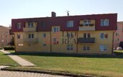 Prodej bytu 3+1 v obci Tlučná v osobním vlastnictví, cena cena v RK, nabízí 