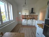 Útulný byt 3/1, 78 m2 + balkon, ul Jižní III, cena 25000 CZK / objekt / měsíc, nabízí LeoReal