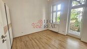Pronájem 2+kk/B, 44m2, P3 Žižkov, MHD, obchody a služby, zeléň, cena 22000 CZK / objekt / měsíc, nabízí LeoReal