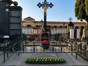 EXKLUZIVNÍ NABÍDKA - RODINNÁ HROBKА NA VYŠEHRADĚ, cena cena v RK, nabízí 